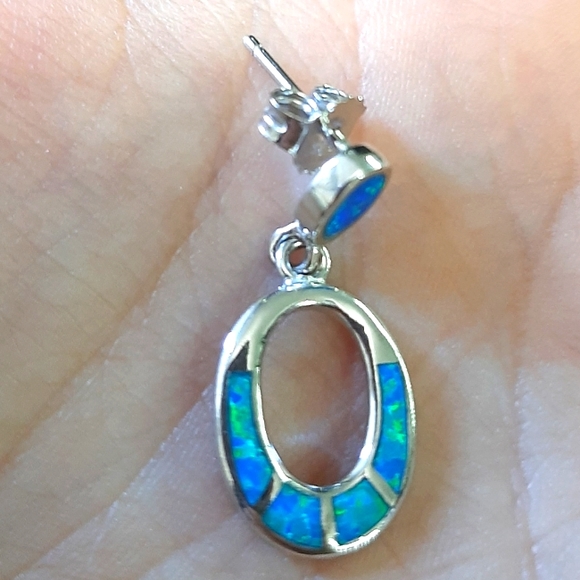 Opal Paw Necklace + Earrings Silver Set - Picture 4 of 12